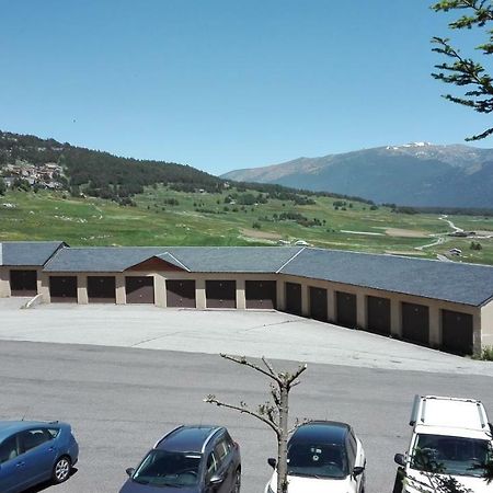Charmant T2 avec cabine fermée et terrasse Les Angles  Extérieur photo