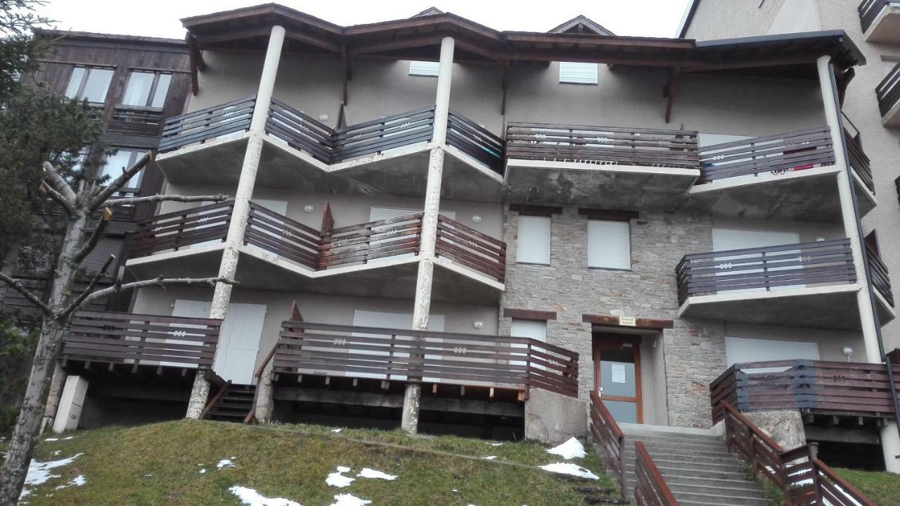 Charmant T2 avec cabine fermée et terrasse Les Angles  Extérieur photo